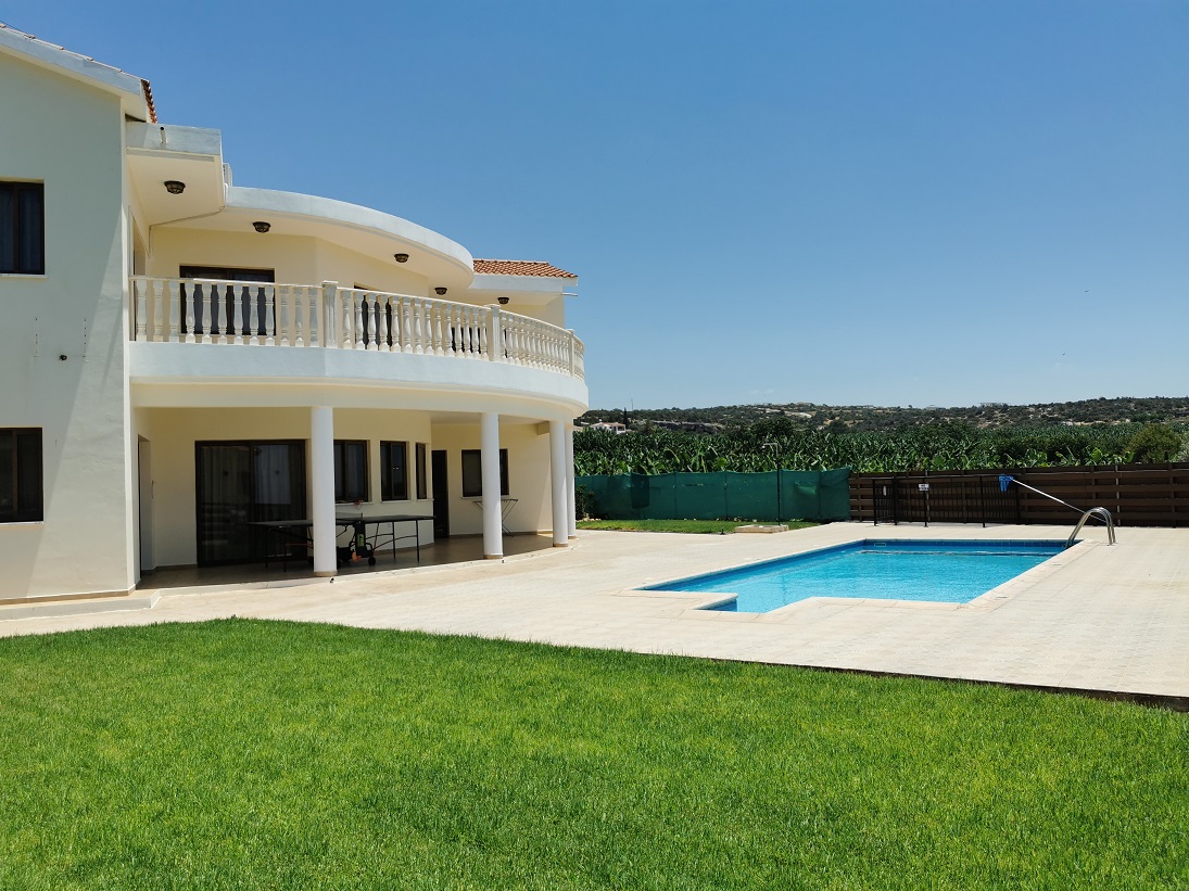 Five Bedroom Villa with Swimming Pool &#8211; Ref.SUN1373