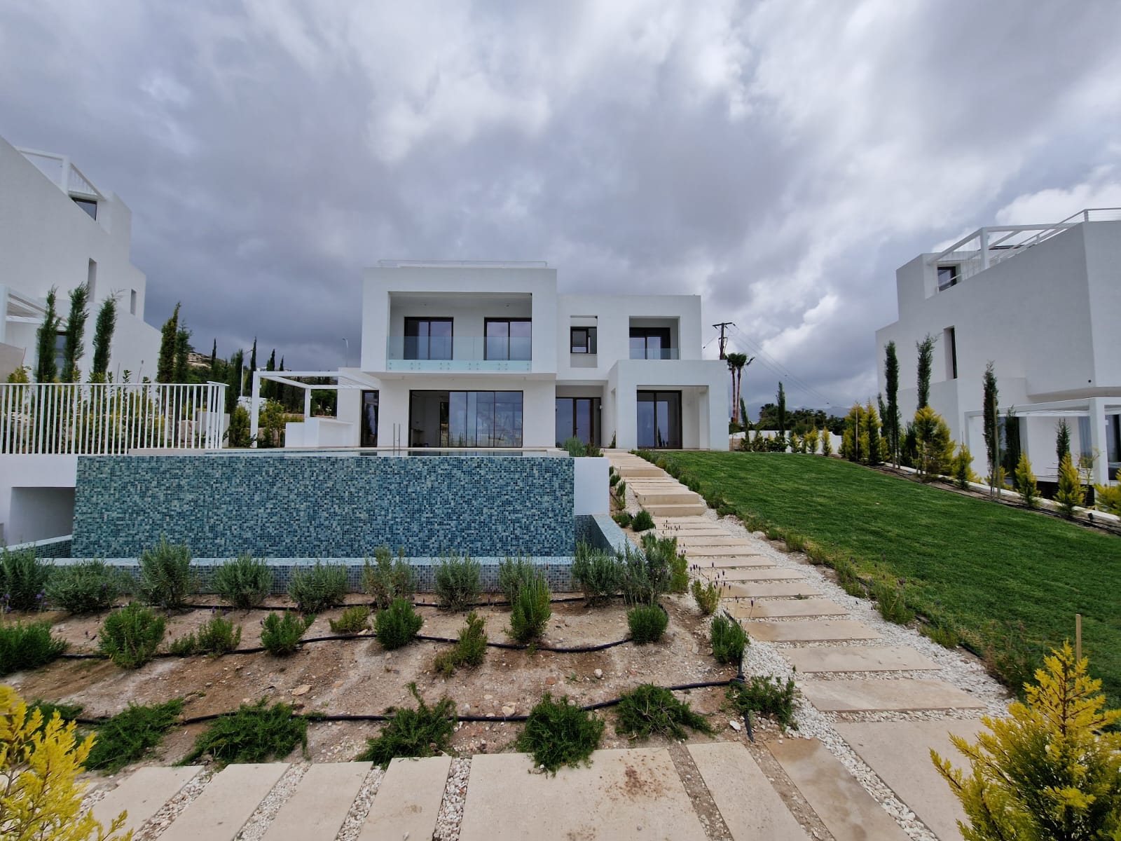 Five Bedroom luxury villa with Swimming Pool &#8211; Ref. SUN1455
