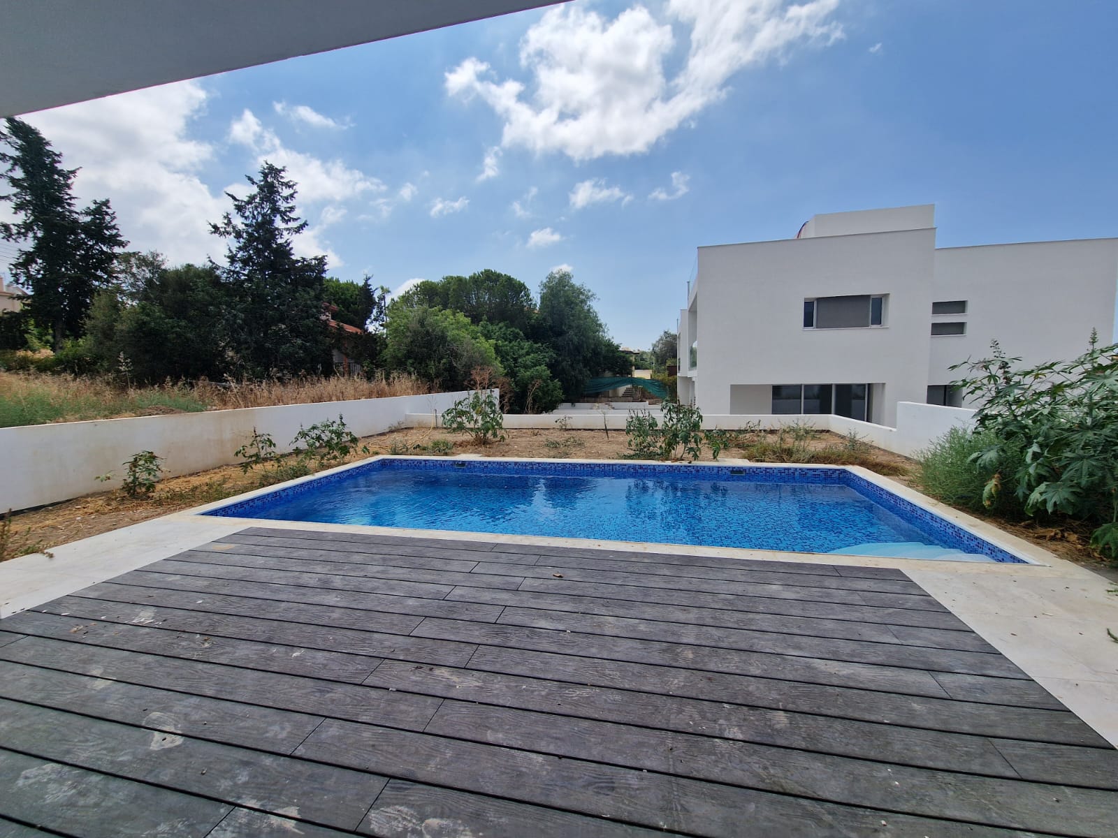 Three-bedroom modern villa with swimming pool &#8211; Ref.SUN1524