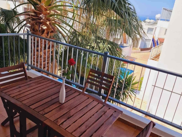 One Bedroom Apartment with Communal Swimming Pool – Ref. SUN1488