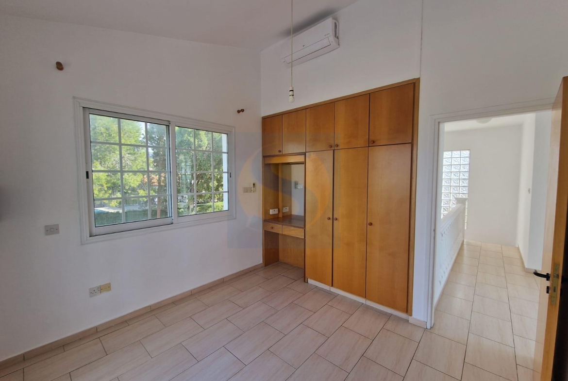 Three bedroom villa with swimming pool – Ref. SUN1540