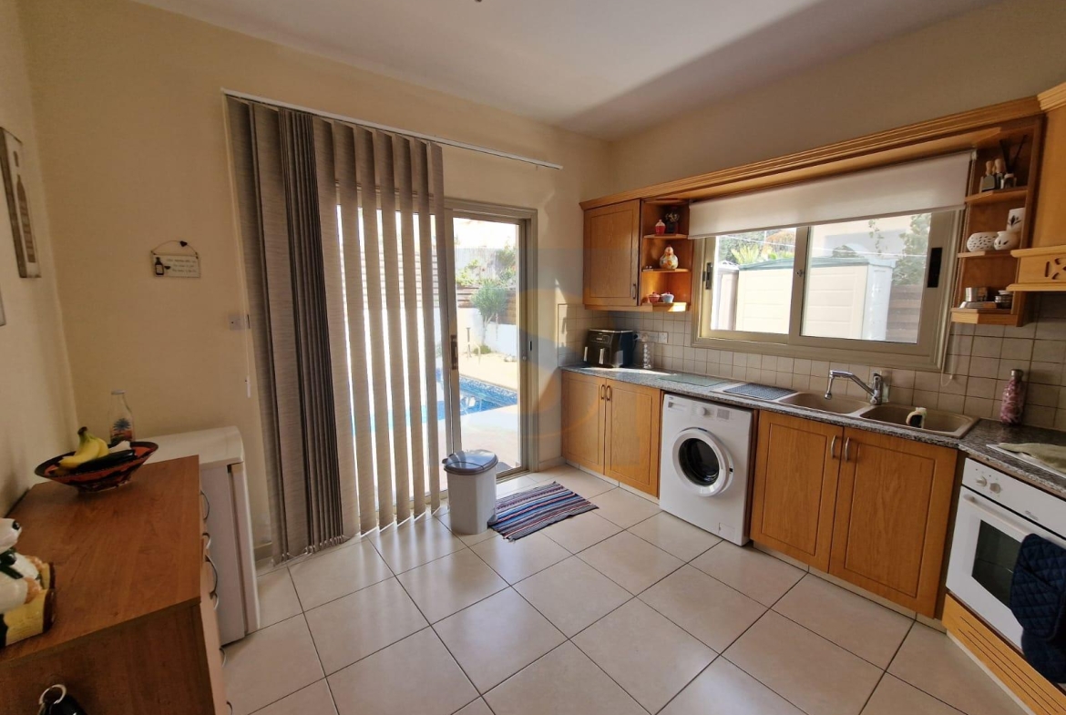 Three Bedroom Villa with swimming pool – Ref. SUN1543