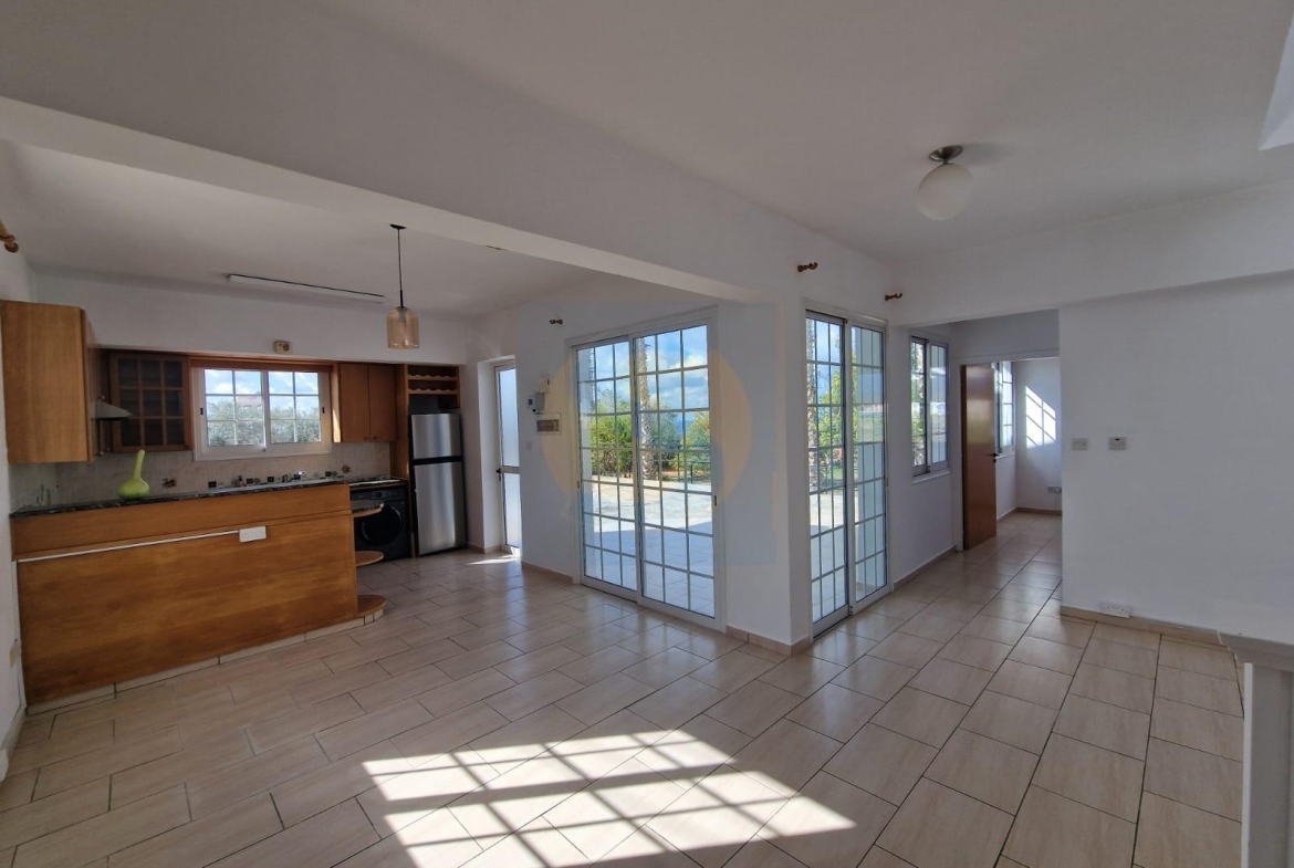 Three bedroom villa with swimming pool – Ref. SUN1540