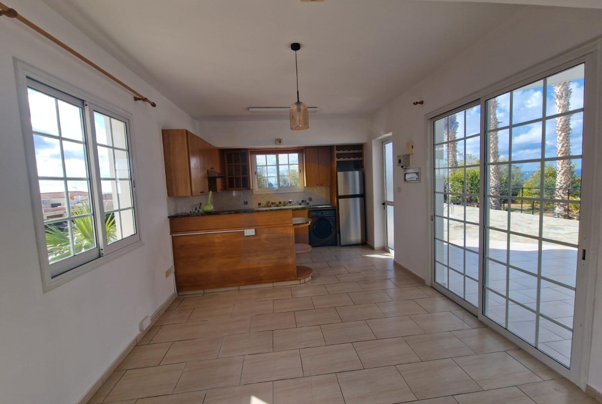 Three bedroom villa with swimming pool – Ref. SUN1540