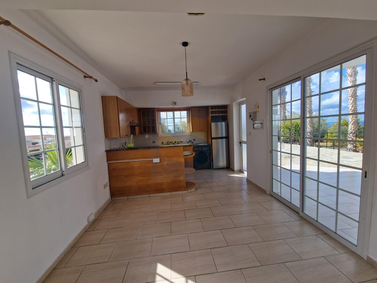 9 Three bedroom villa with swimming pool – Ref. SUN1540