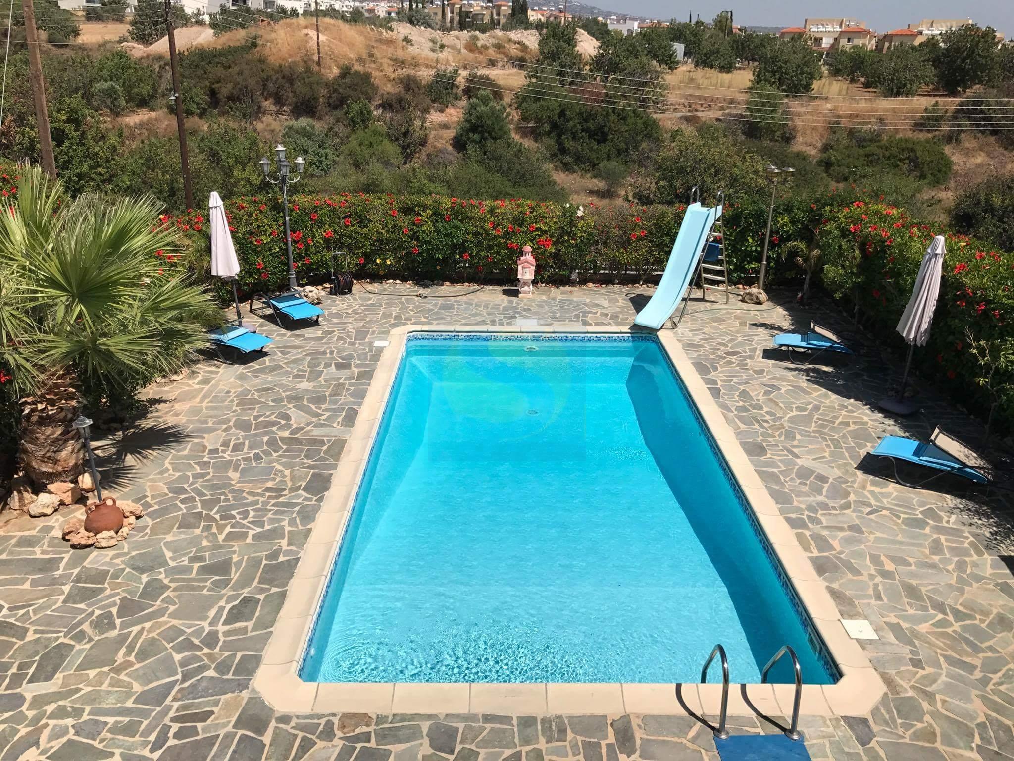 Three Bedroom Villa with Swimming Pool – Ref. SUN1107