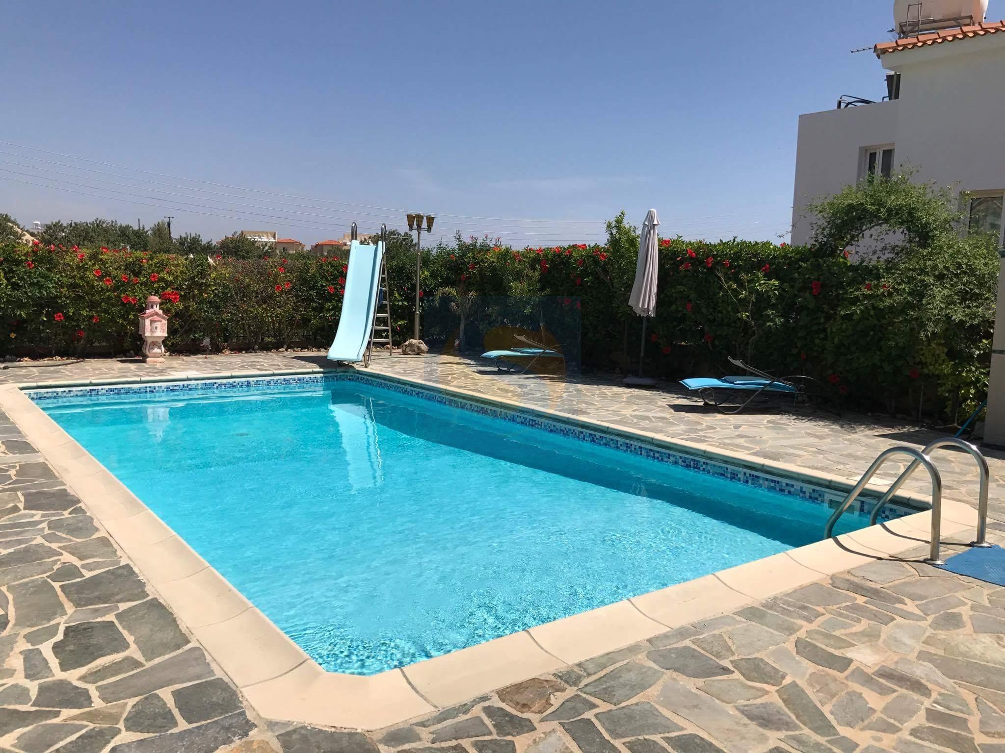 Three Bedroom Villa with Swimming Pool – Ref. SUN1107