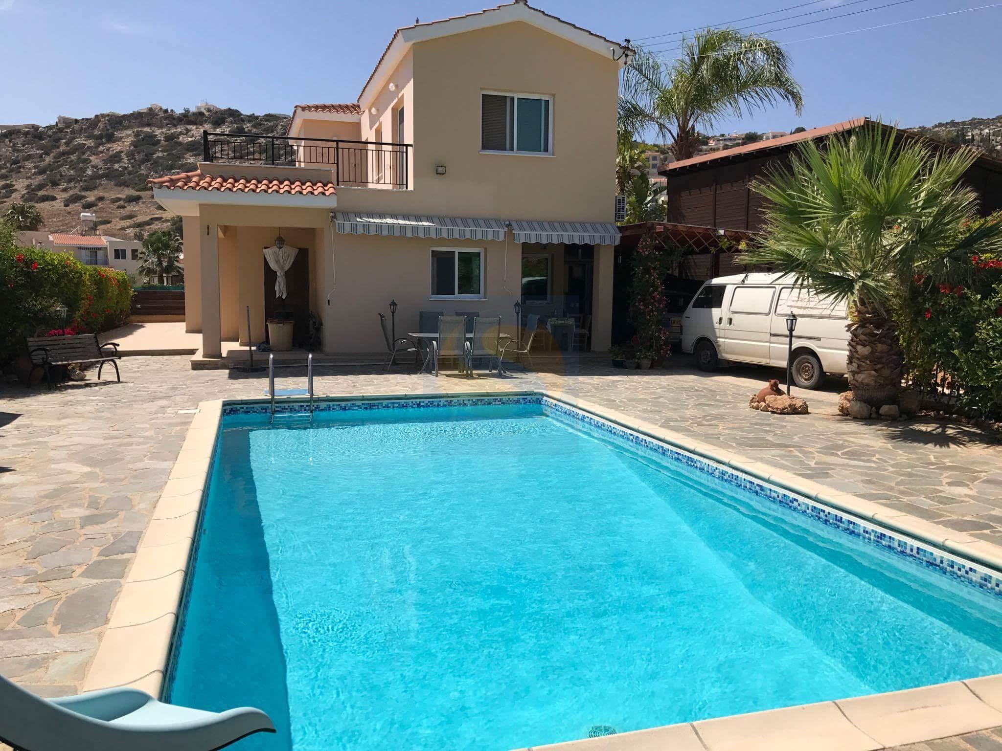 Three Bedroom Villa with Swimming Pool – Ref. SUN1107