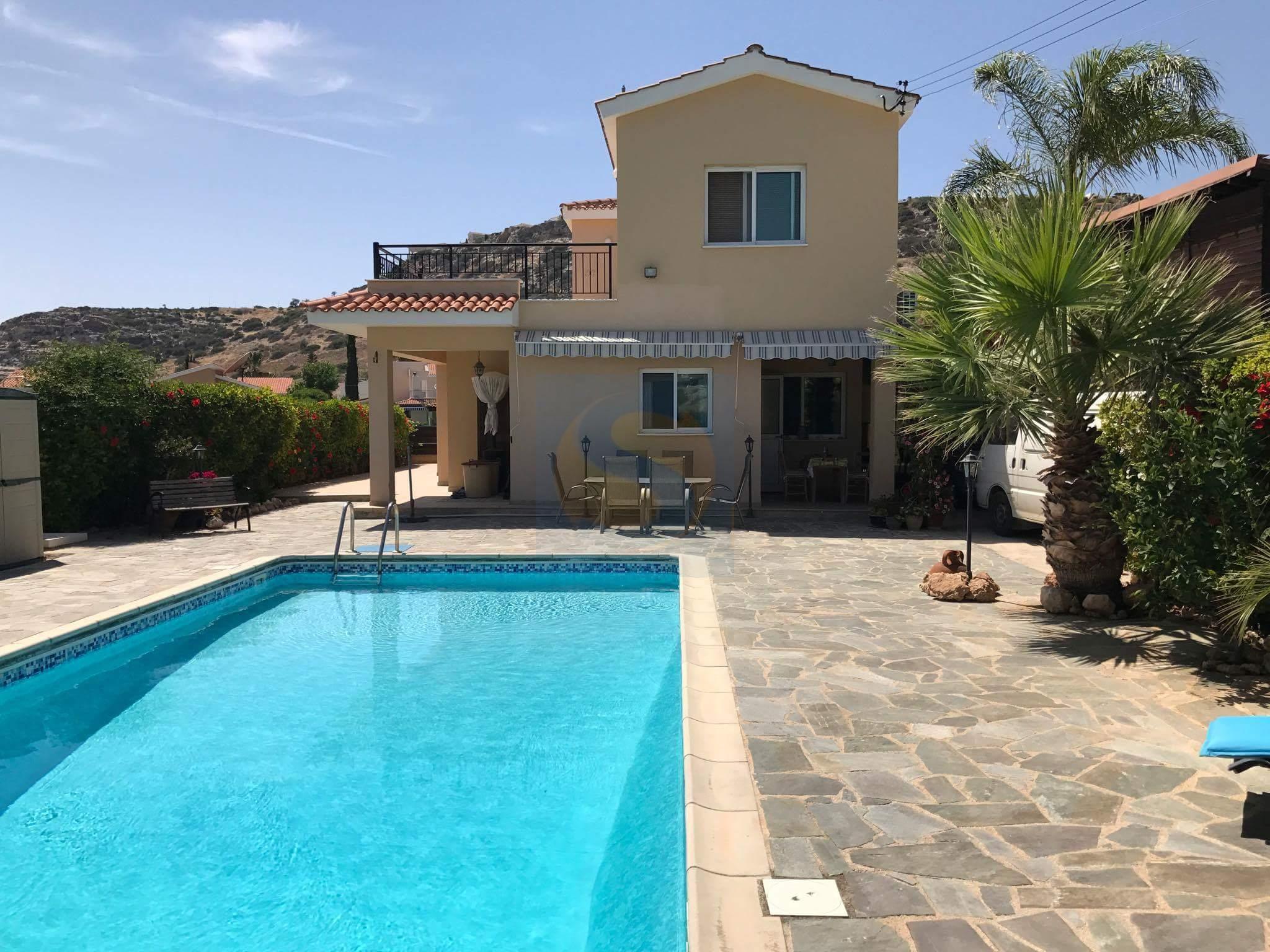 Three Bedroom Villa with Swimming Pool – Ref. SUN1107