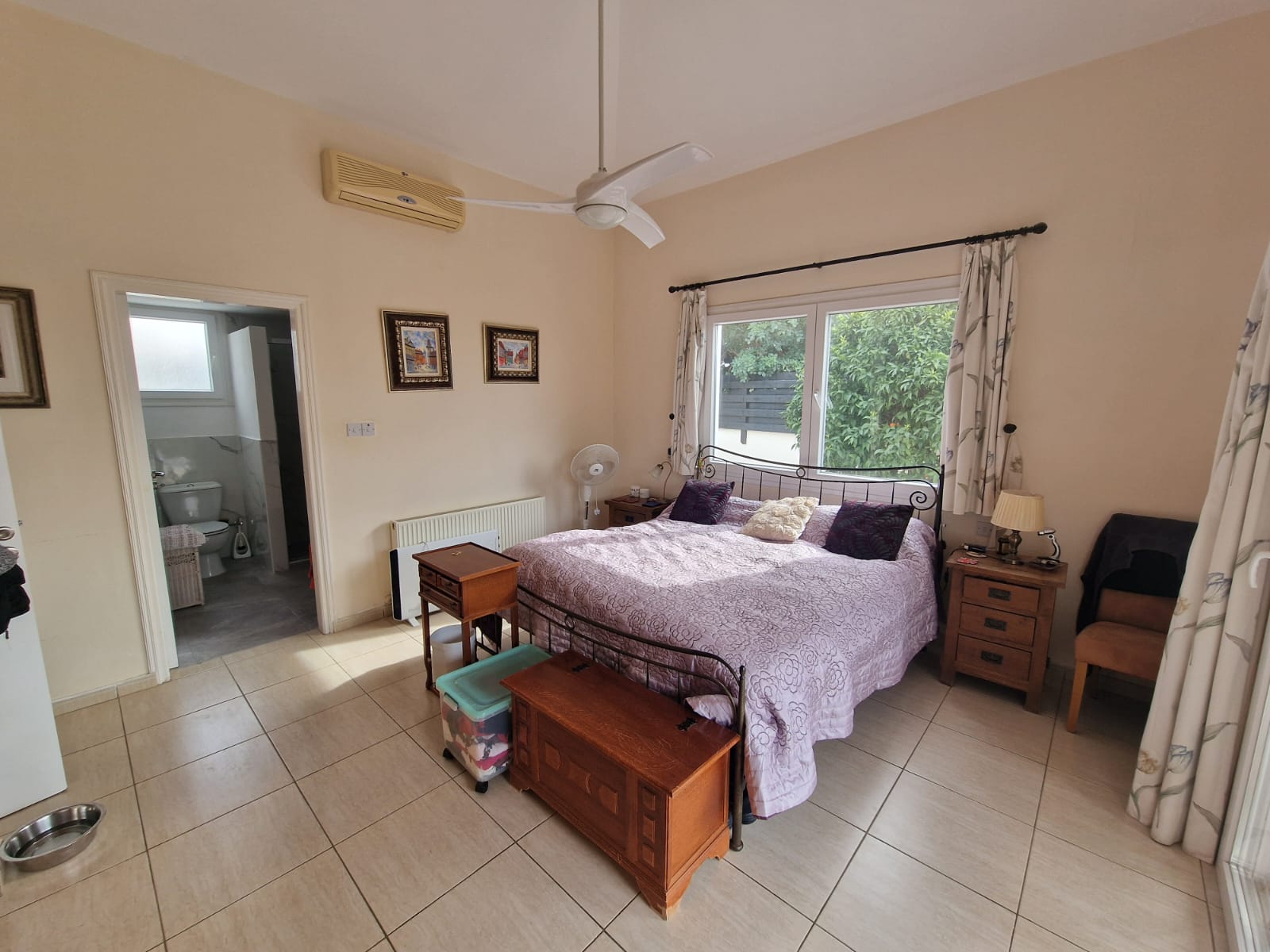 11 Four Bedroom Bungalow with Swimming Pool – Ref. SUN1576