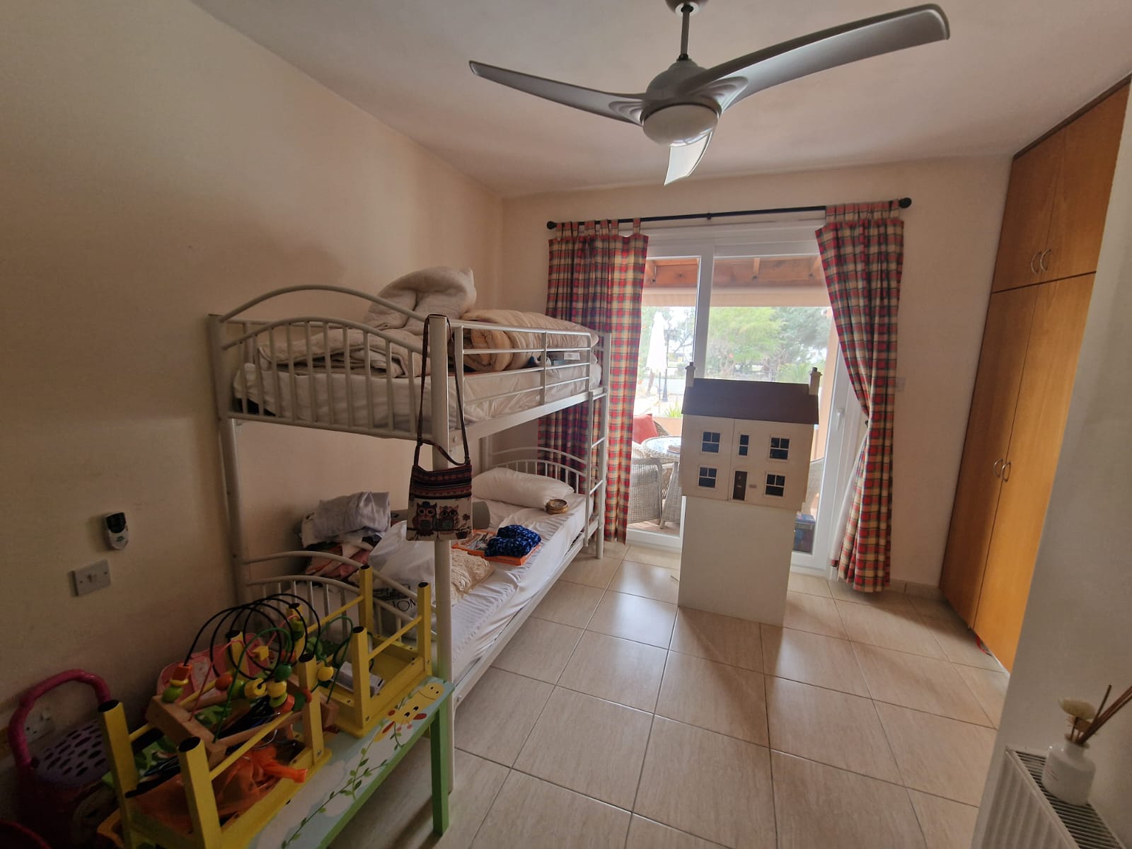16 Four Bedroom Bungalow with Swimming Pool – Ref. SUN1576