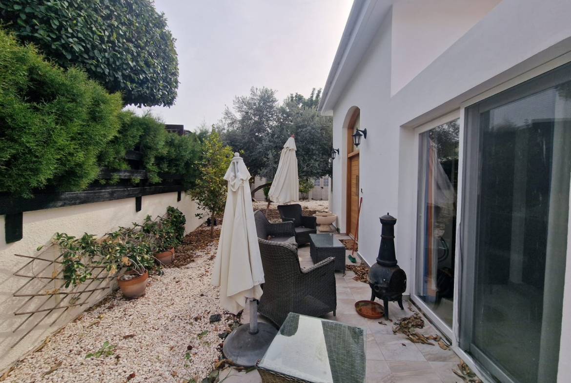 Four Bedroom Bungalow with Swimming Pool – Ref. SUN1576