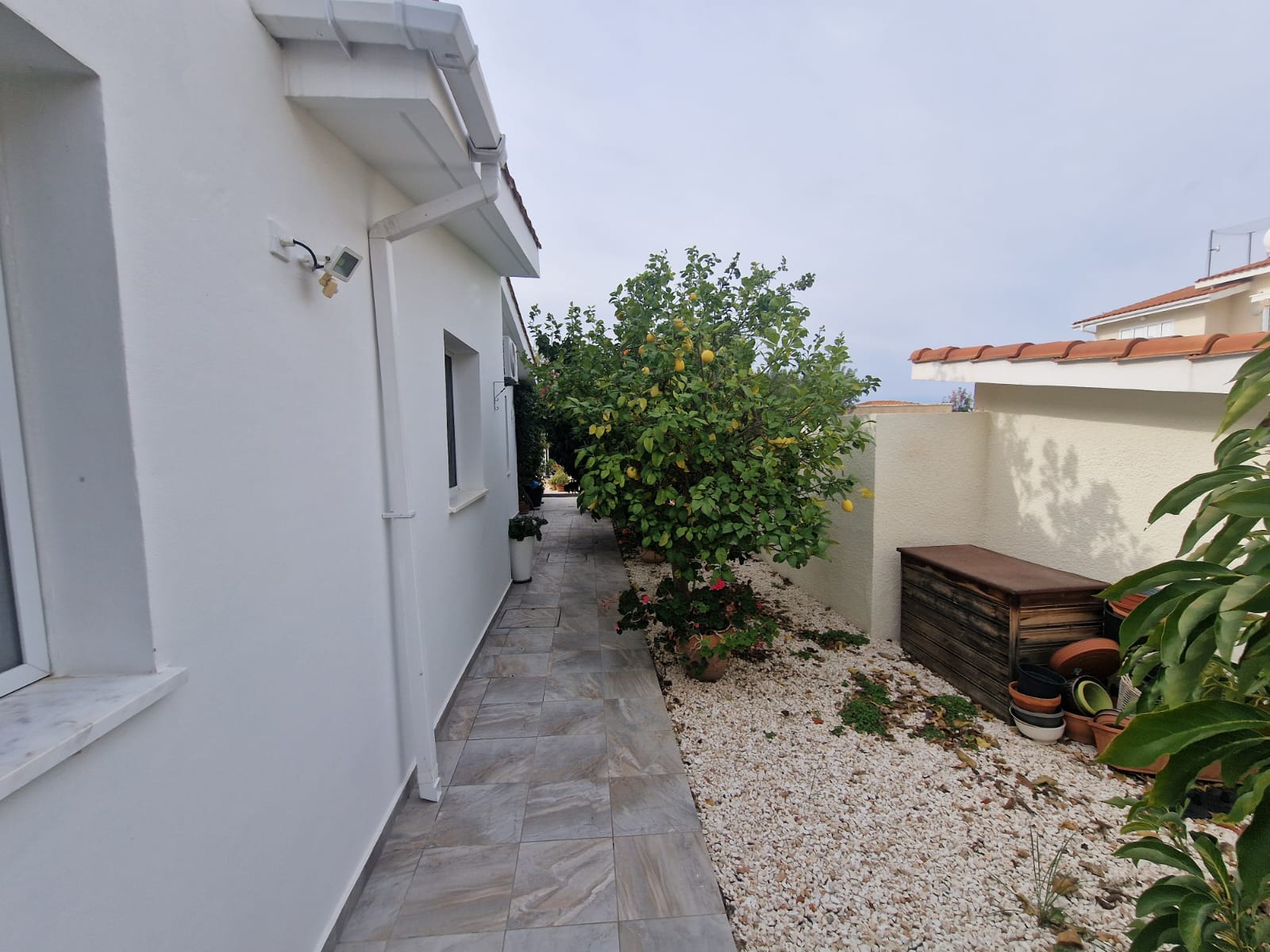 6 Four Bedroom Bungalow with Swimming Pool – Ref. SUN1576