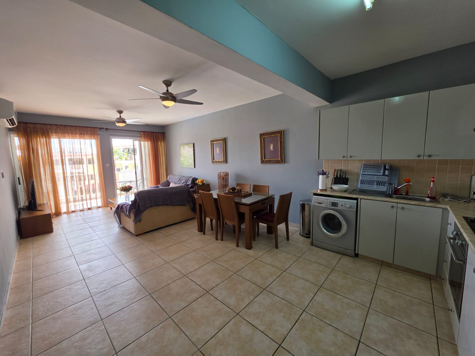 14 Two Bedroom and two bathroom apartment with Communal Swimming pool – Ref. SUN1580