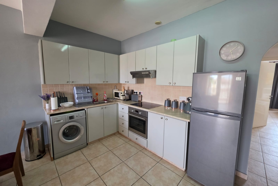 Two Bedroom and two bathroom apartment with Communal Swimming pool – Ref. SUN1580