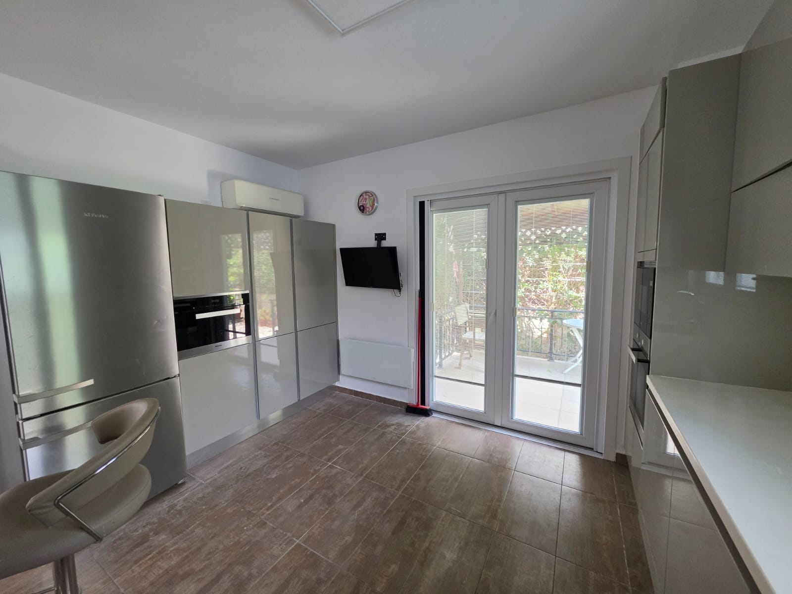 12 Four Bedroom Villa with Swimming Pool – Ref. SUN1583