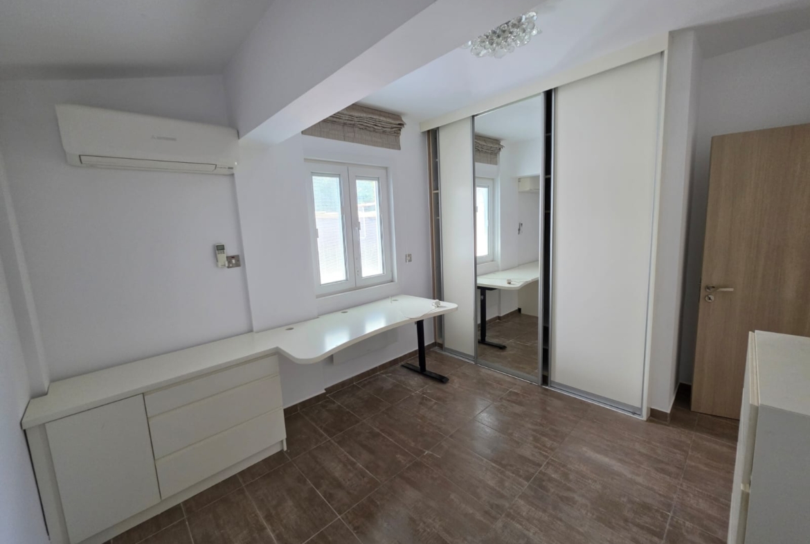 Four Bedroom Villa with Swimming Pool – Ref. SUN1583
