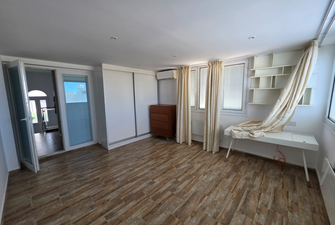 Four Bedroom Villa with Swimming Pool – Ref. SUN1583