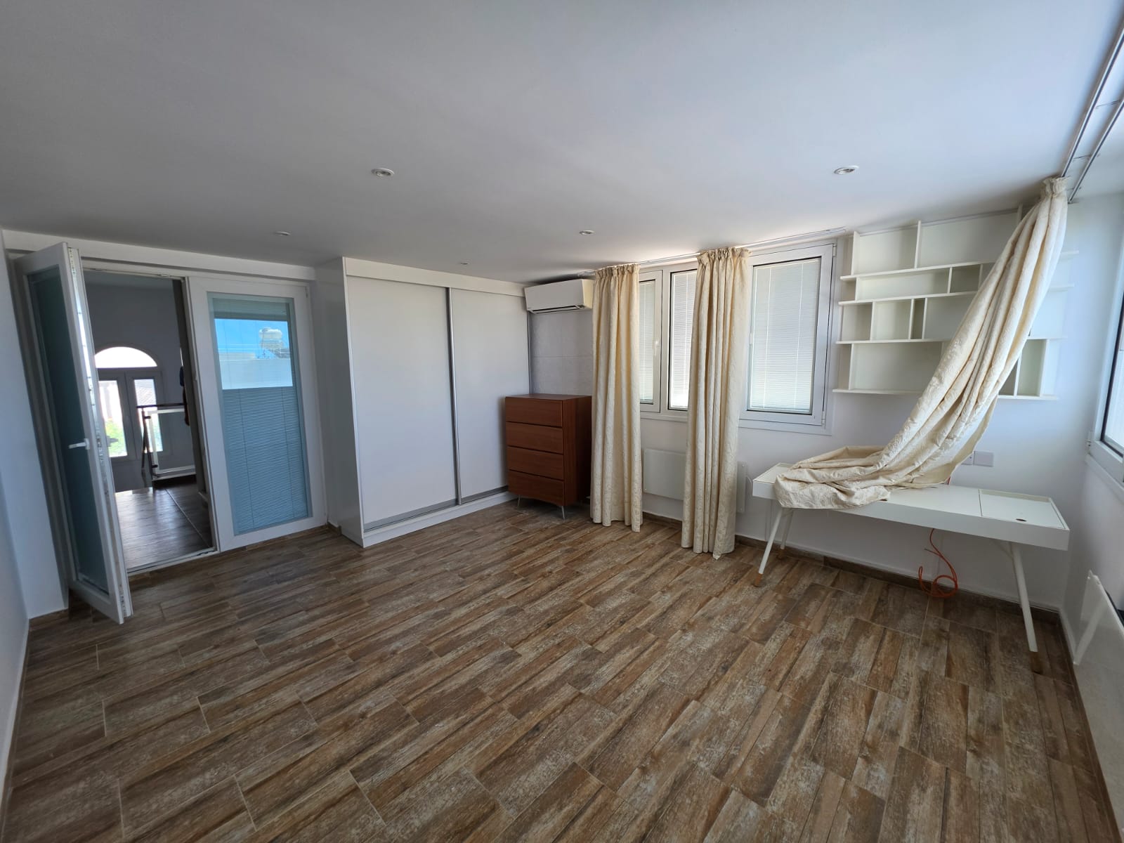 19 Four Bedroom Villa with Swimming Pool – Ref. SUN1583