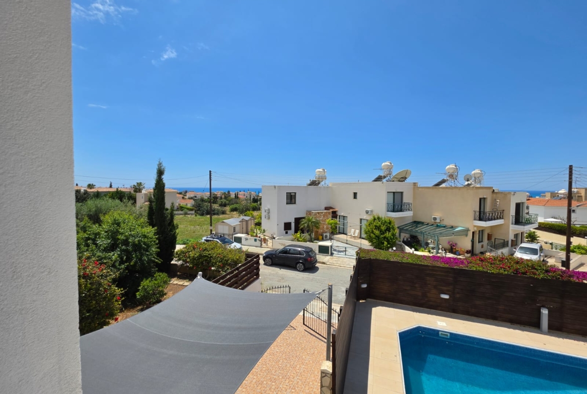 Four Bedroom Villa with Swimming Pool – Ref. SUN1583