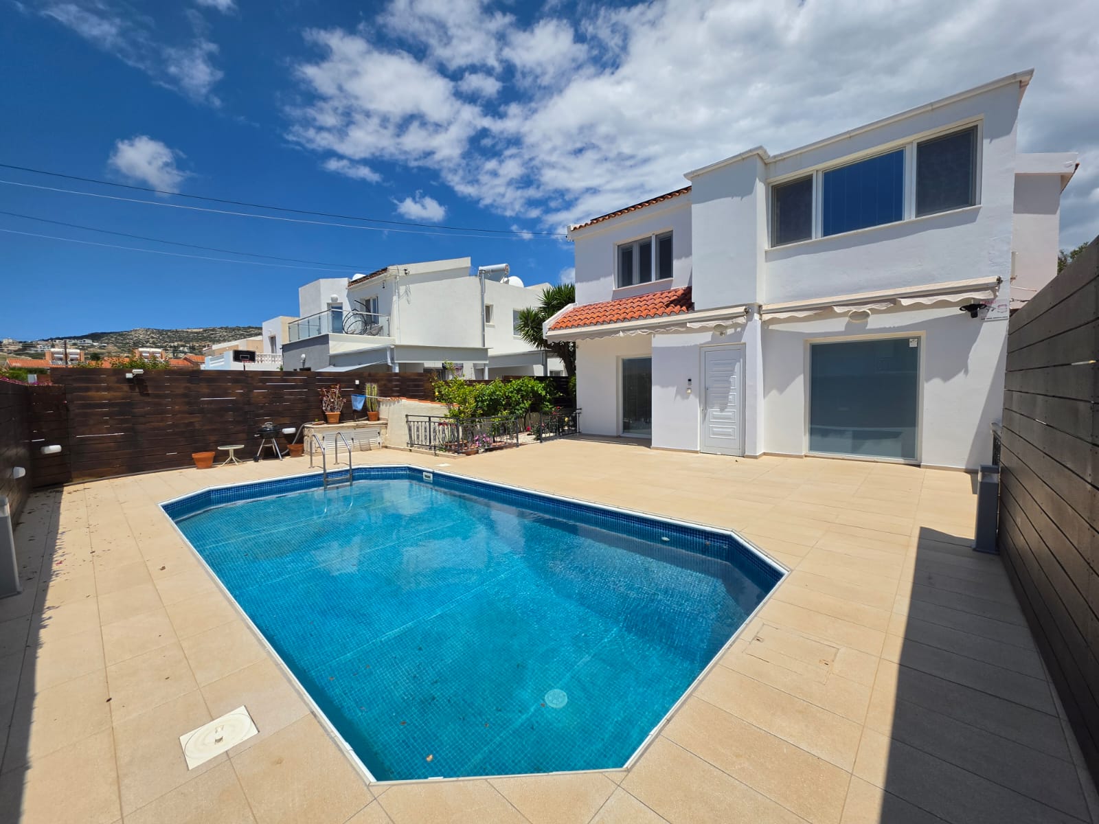5 Four Bedroom Villa with Swimming Pool – Ref. SUN1583