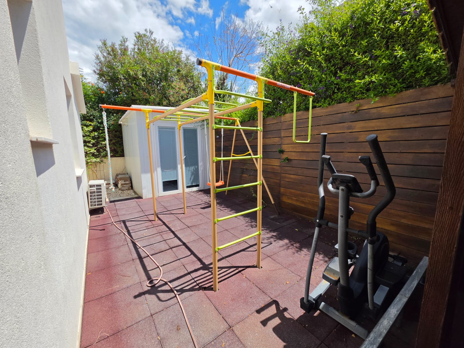 7 Four Bedroom Villa with Swimming Pool – Ref. SUN1583