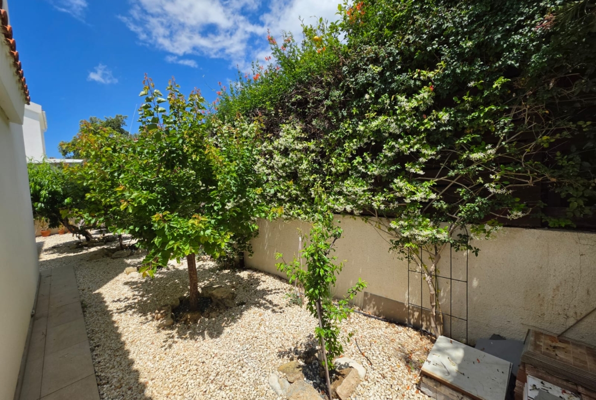 Four Bedroom Villa with Swimming Pool – Ref. SUN1583