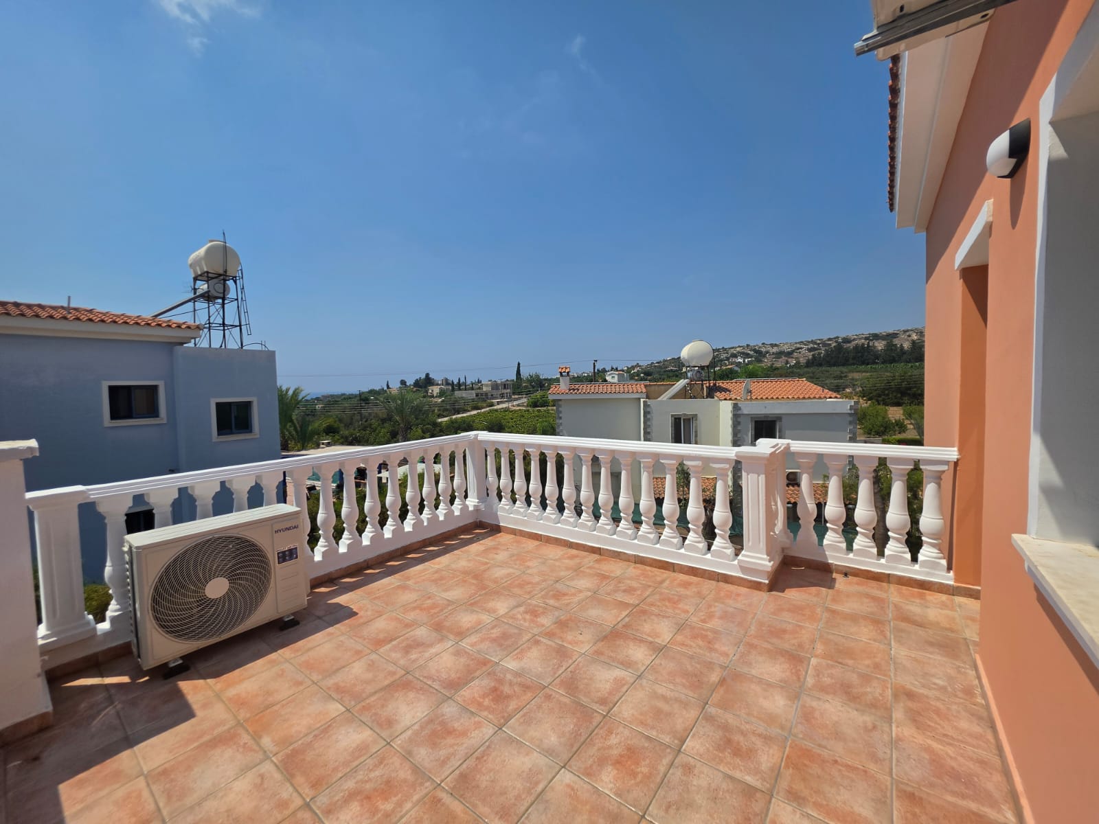 12 Three Bedroom Villa with Swimming Pool – Ref. SUN1588