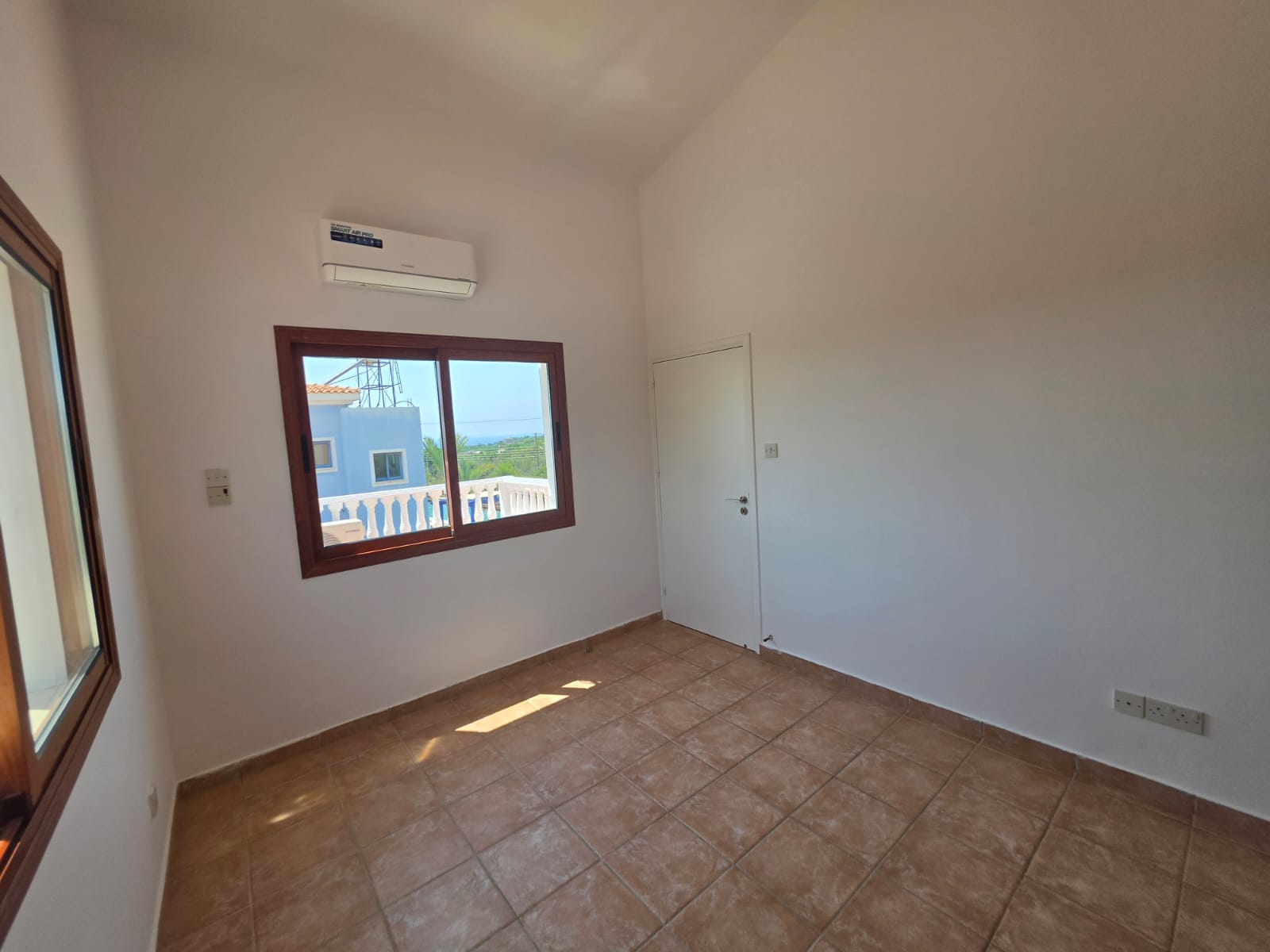 14 Three Bedroom Villa with Swimming Pool – Ref. SUN1588