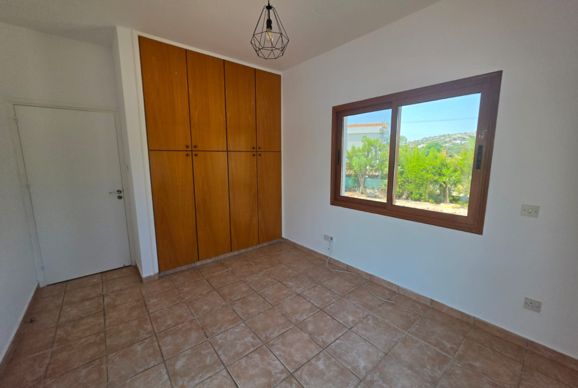 Three Bedroom Villa with Swimming Pool – Ref. SUN1588