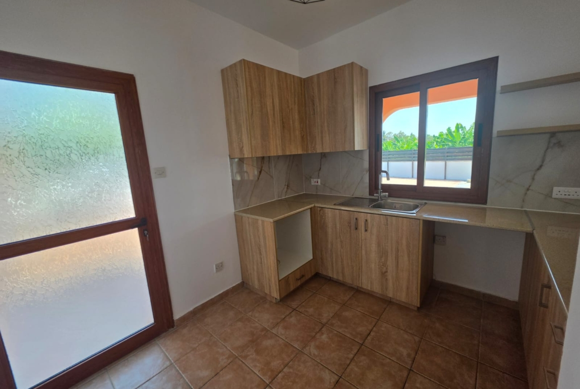 Three Bedroom Villa with Swimming Pool – Ref. SUN1588