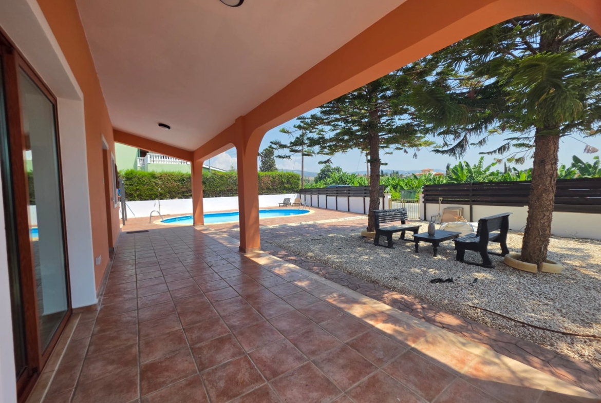 Three Bedroom Villa with Swimming Pool – Ref. SUN1588