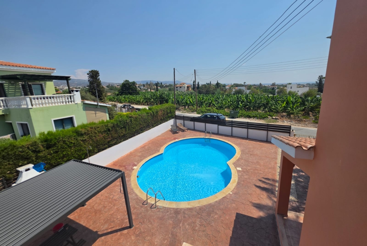 Three Bedroom Villa with Swimming Pool – Ref. SUN1588