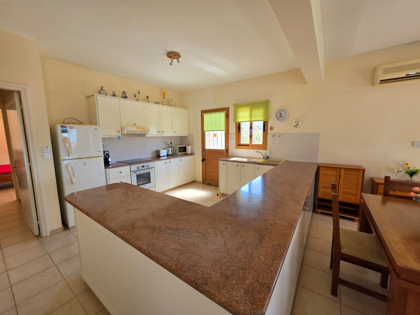 Three Bedroom Bungalow with swimming pool – Ref. SUN1589