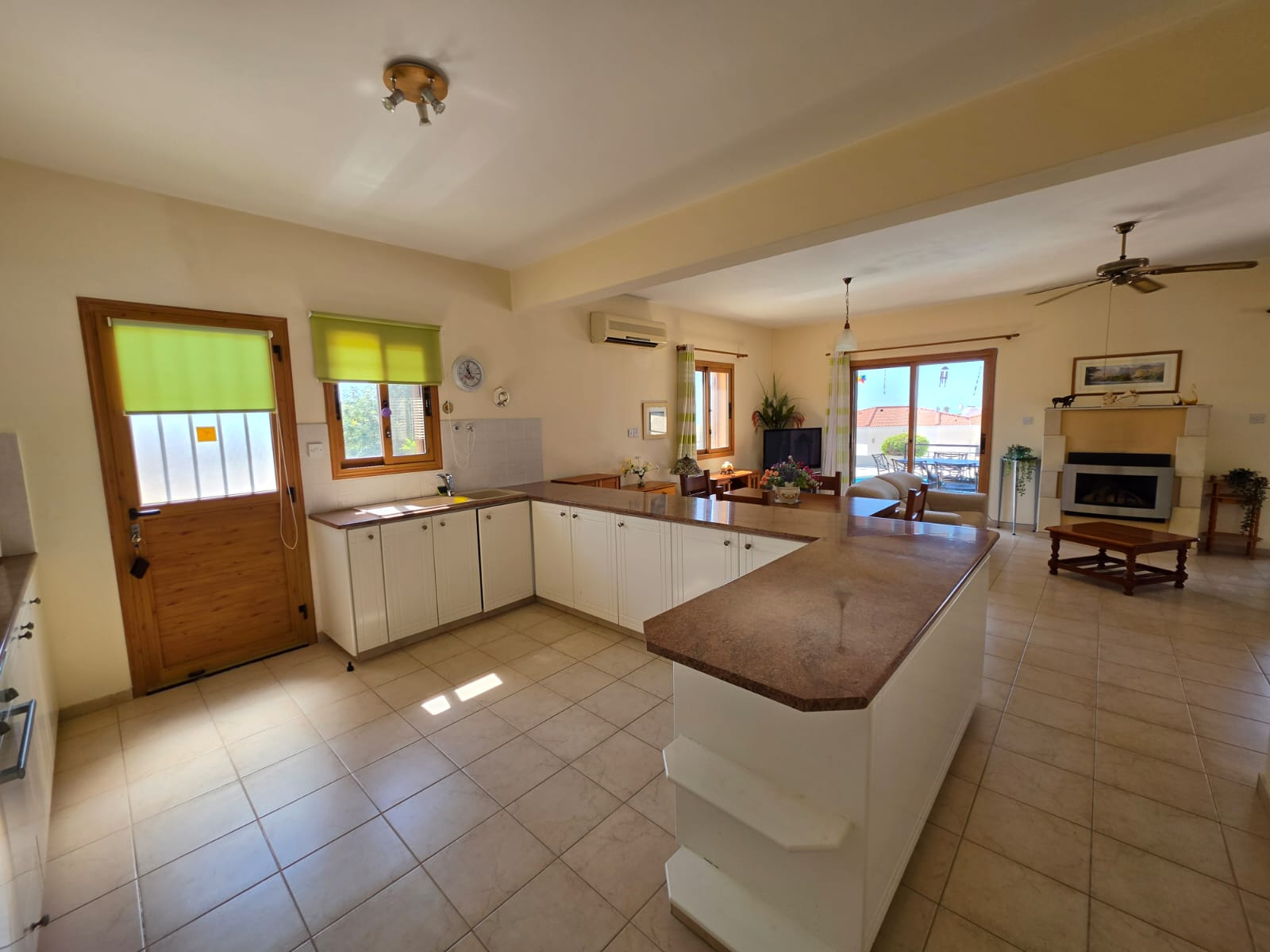 Three Bedroom Bungalow with swimming pool – Ref. SUN1589