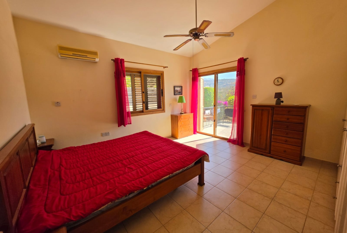 Three Bedroom Bungalow with swimming pool – Ref. SUN1589