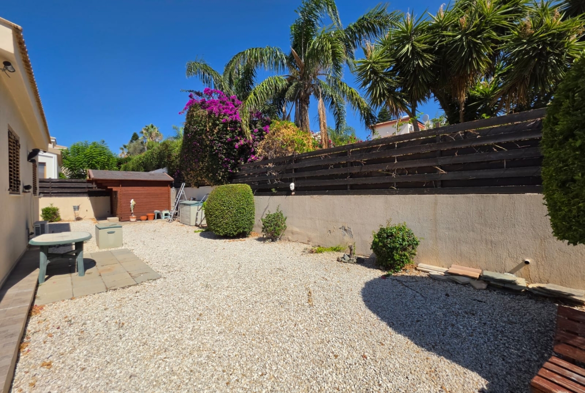 Three Bedroom Bungalow with swimming pool – Ref. SUN1589
