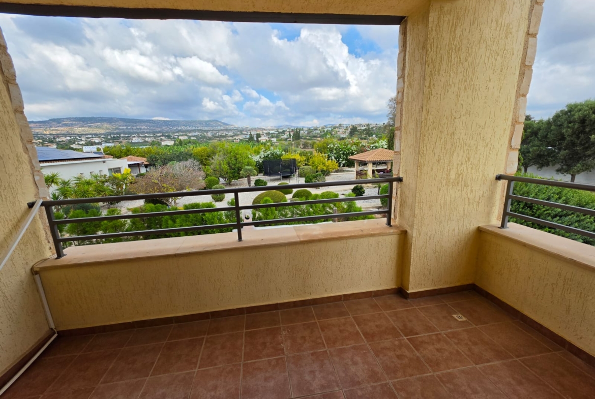 Four Bedroom villa with a swimming pool by the coast line Ref. SUN1591