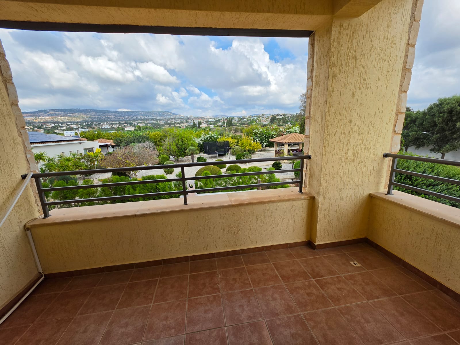 12 Four Bedroom villa with a swimming pool by the coast line Ref. SUN1591