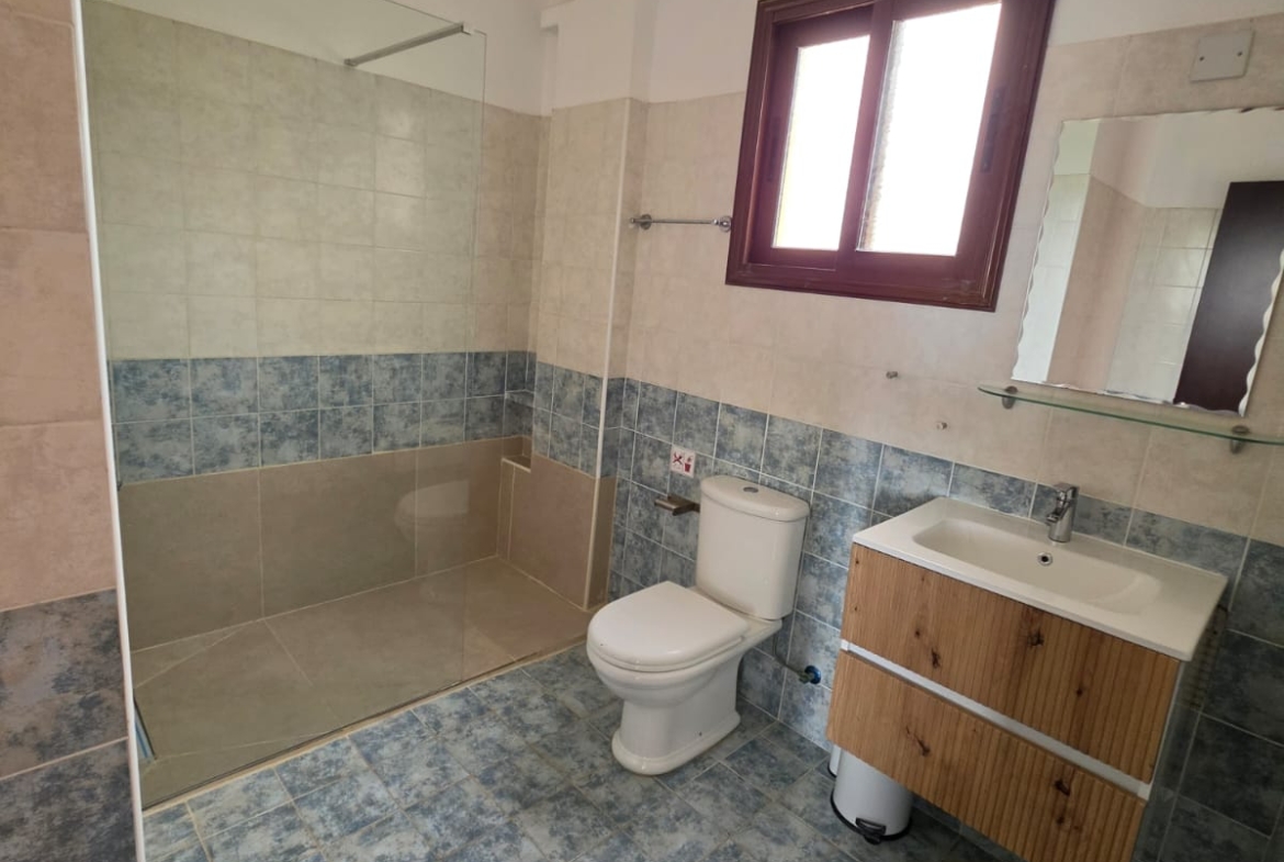 Four Bedroom villa with a swimming pool by the coast line Ref. SUN1591