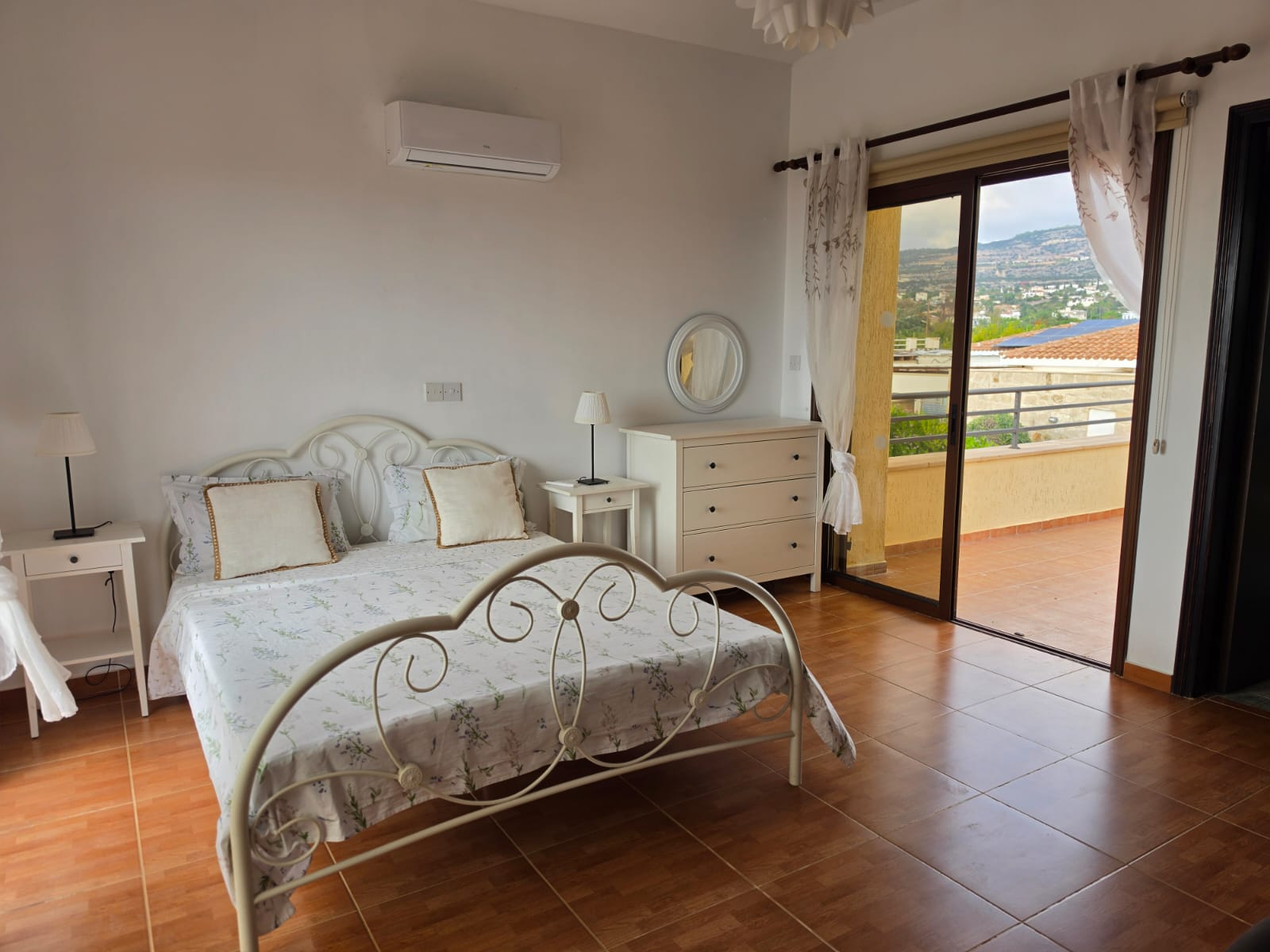 19 Four Bedroom villa with a swimming pool by the coast line Ref. SUN1591