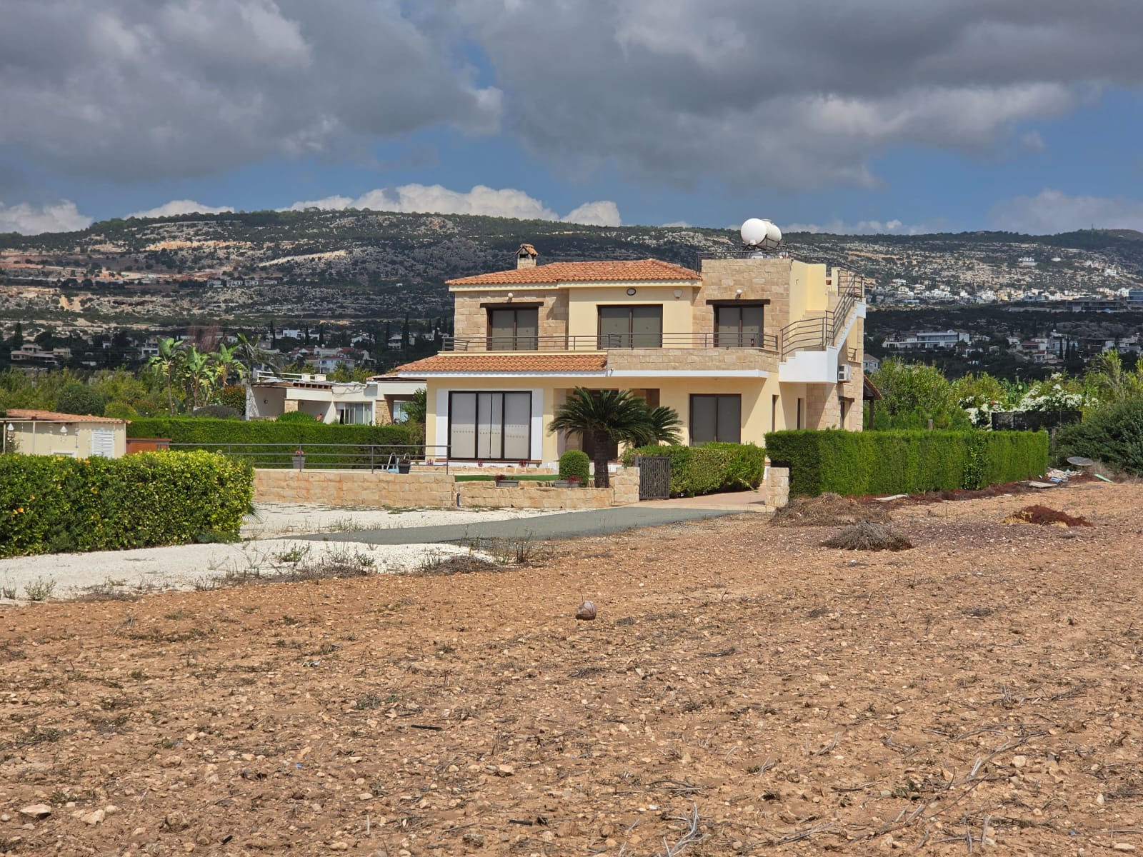 22 Four Bedroom villa with a swimming pool by the coast line Ref. SUN1591