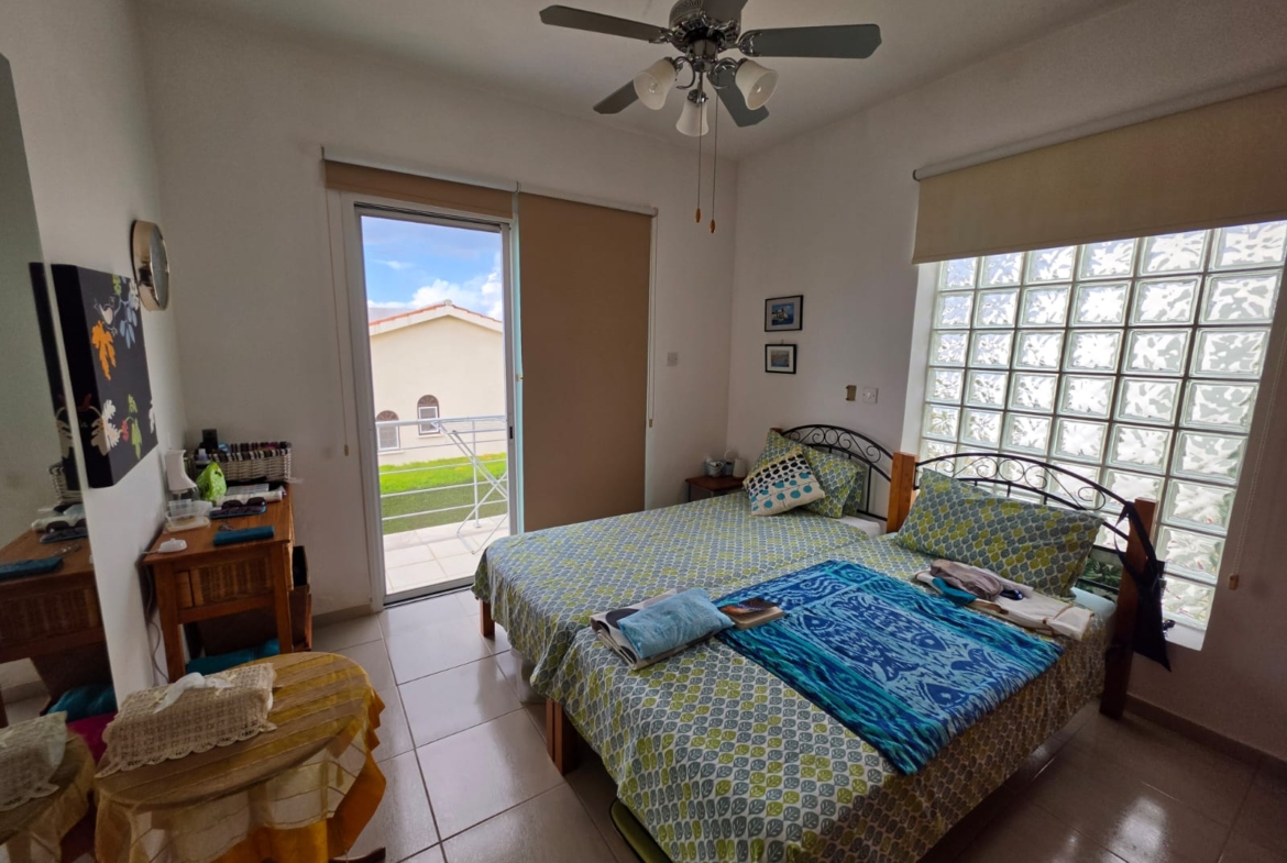 Two Bedroom Apartment with Roof Garden – Ref. SUN1590