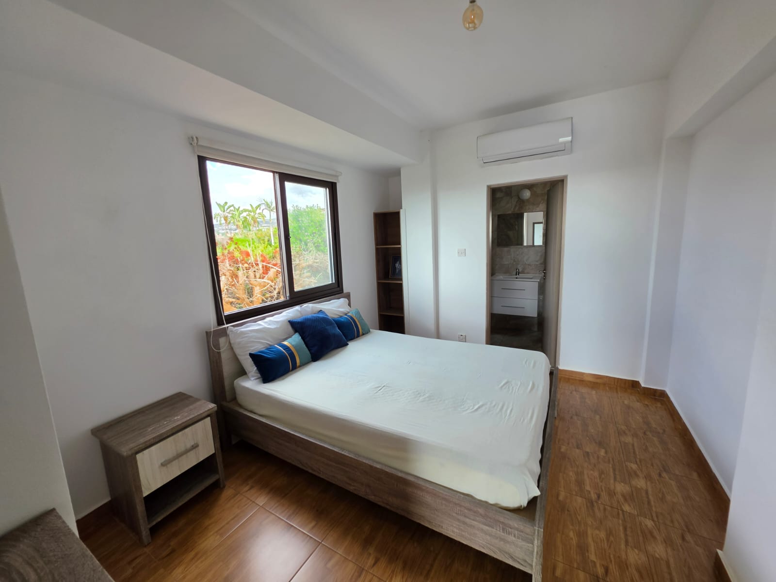 6 Four Bedroom villa with a swimming pool by the coast line Ref. SUN1591