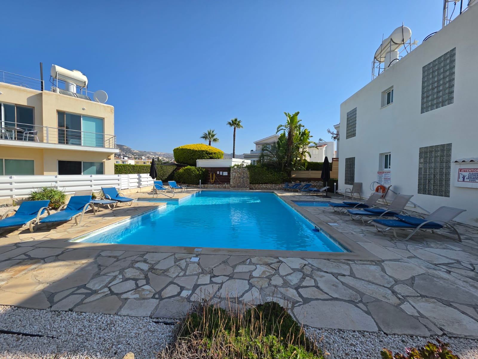 H P 2 Two Bedroom Apartment with Roof Garden – Ref. SUN1590